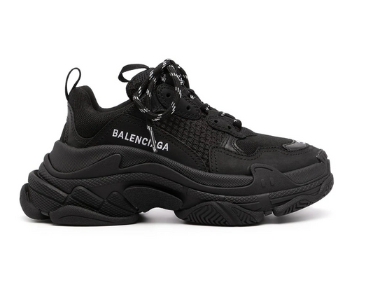 BLACK TRIPLE S